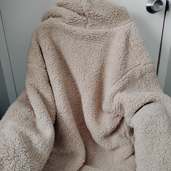 Cozy Tan Furr Sherpa Hooded Jacket (Love Tree) - Picture 3 of 3